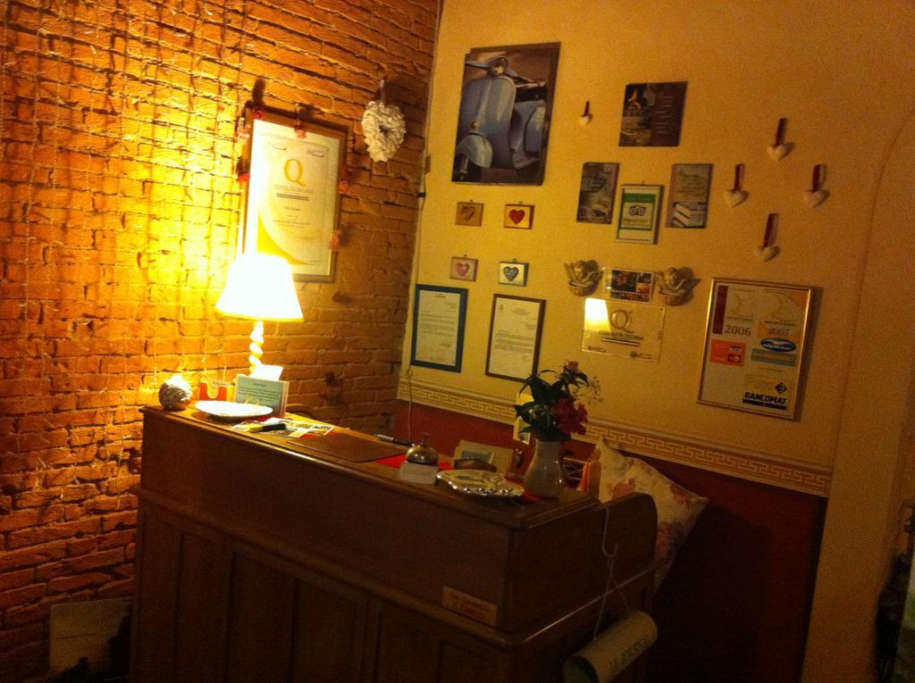 Villa Arianna B&B Lari ภายนอก รูปภาพ