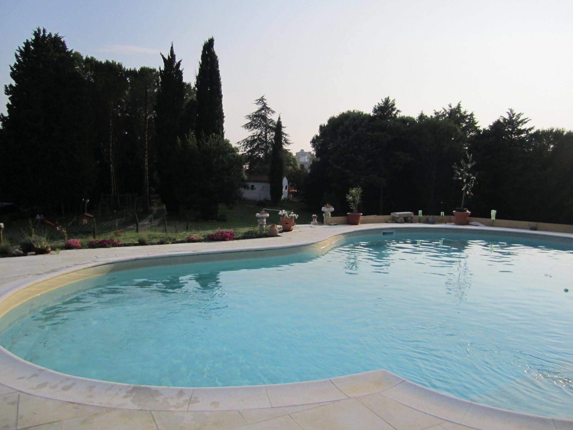Villa Arianna B&B Lari ภายนอก รูปภาพ